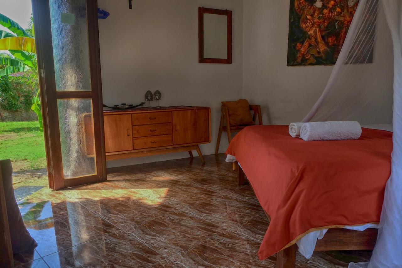 Ayu Hotel Karimunjawa Buitenkant foto
