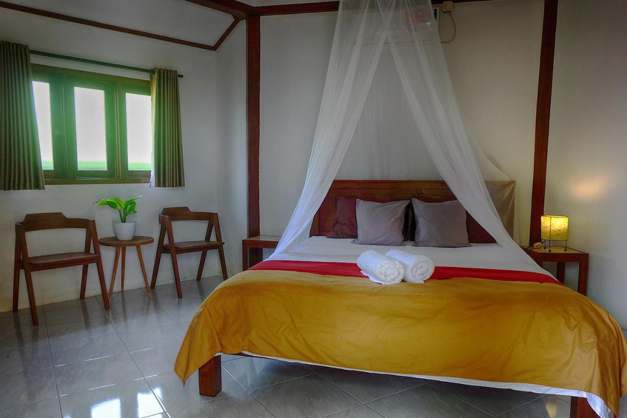 Ayu Hotel Karimunjawa Buitenkant foto