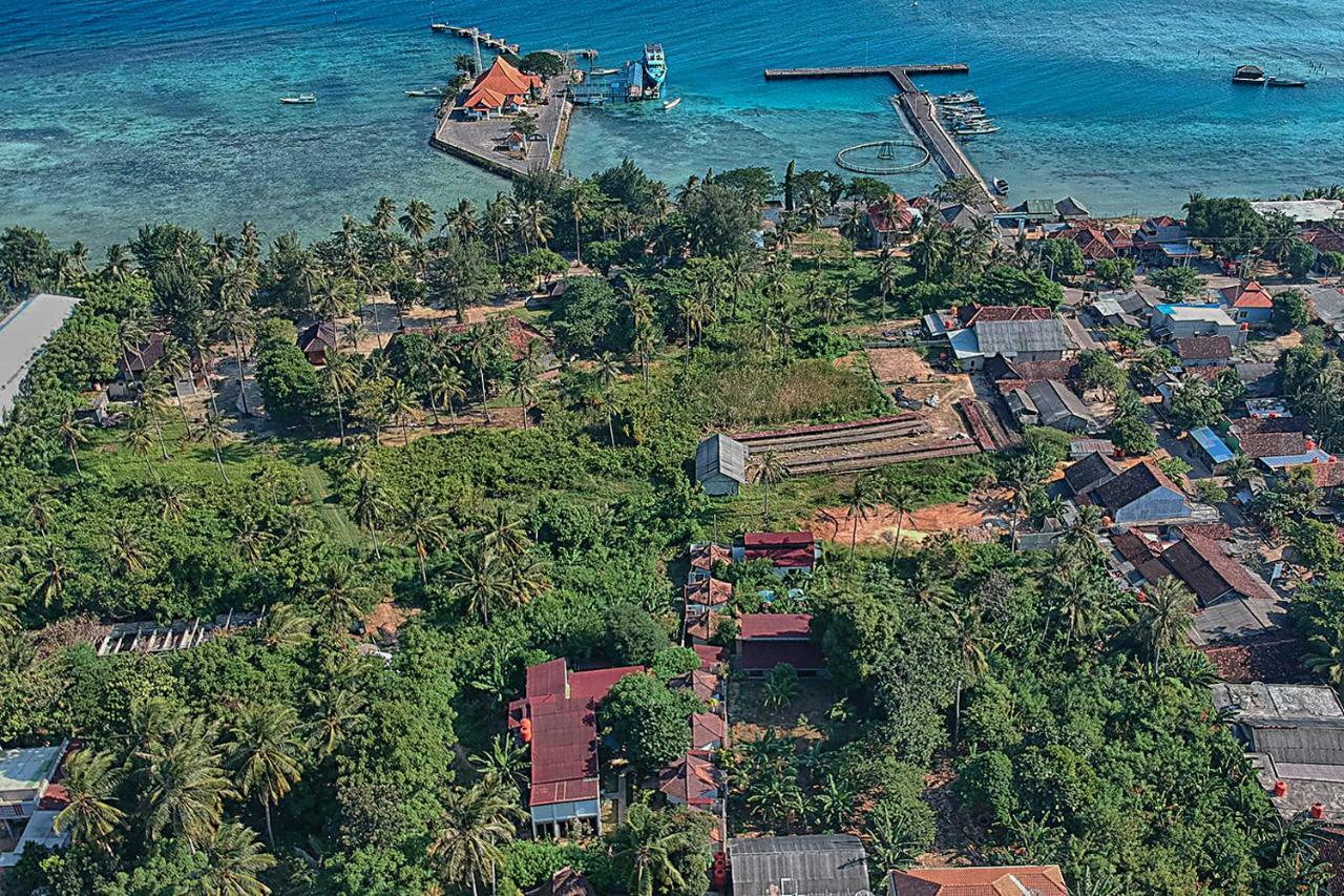 Ayu Hotel Karimunjawa Buitenkant foto
