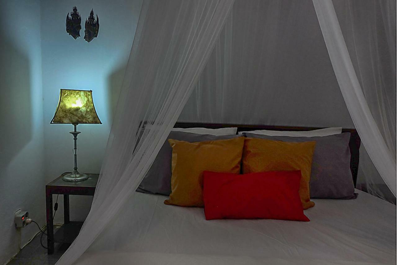 Ayu Hotel Karimunjawa Buitenkant foto